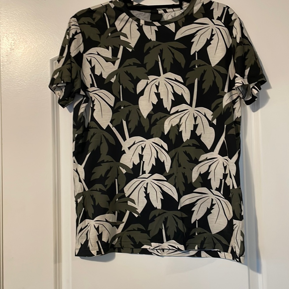 H&M Palm Tree Print T-shirt Small Size